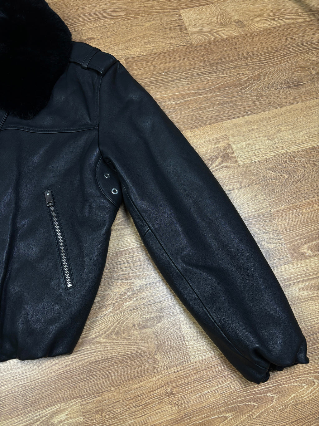 Chaqueta bomber de cuero negro con cuello de piel Diesel