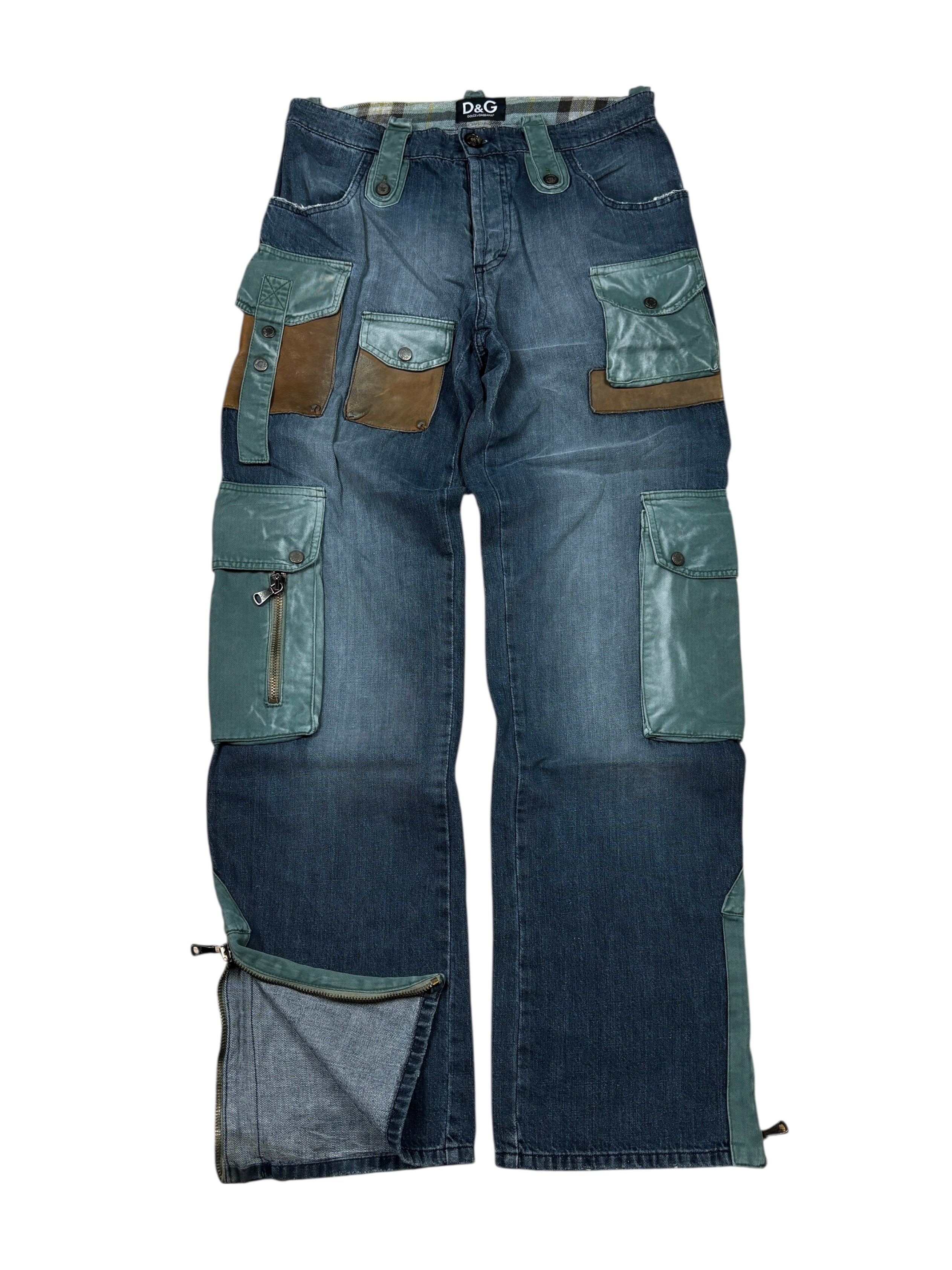 Vaqueros cargo vaqueros Dolce & Gabbana AW2003 con múltiples bolsillos y cremallera