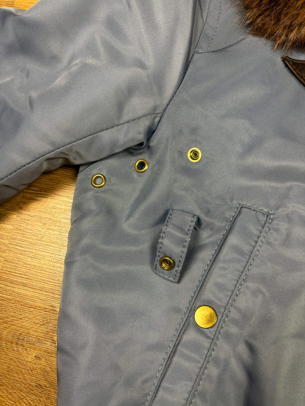 Chaqueta bomber con cuello de piel Dsquared2 de la pasarela AW2004