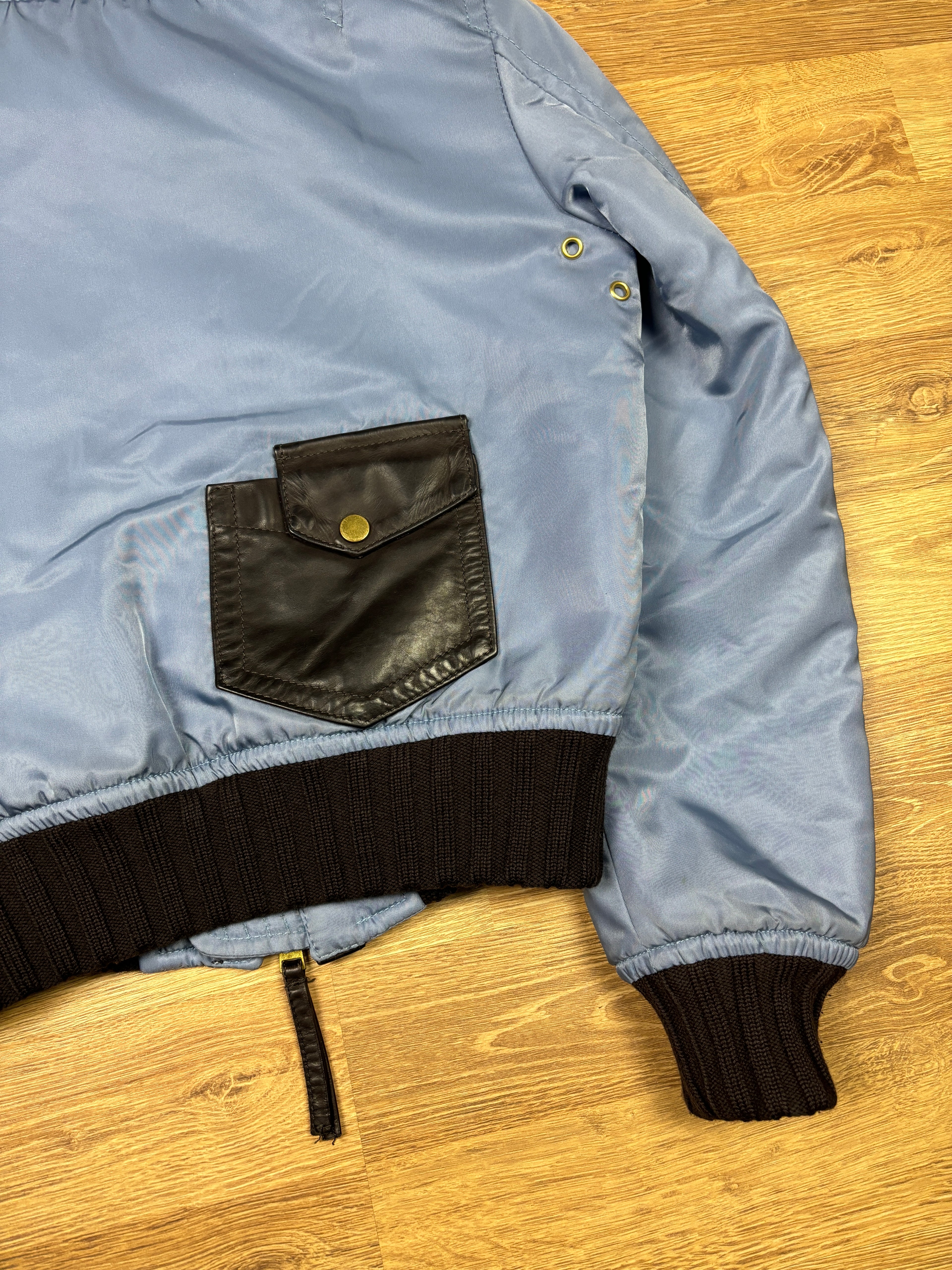 Chaqueta bomber con cuello de piel Dsquared2 de la pasarela AW2004