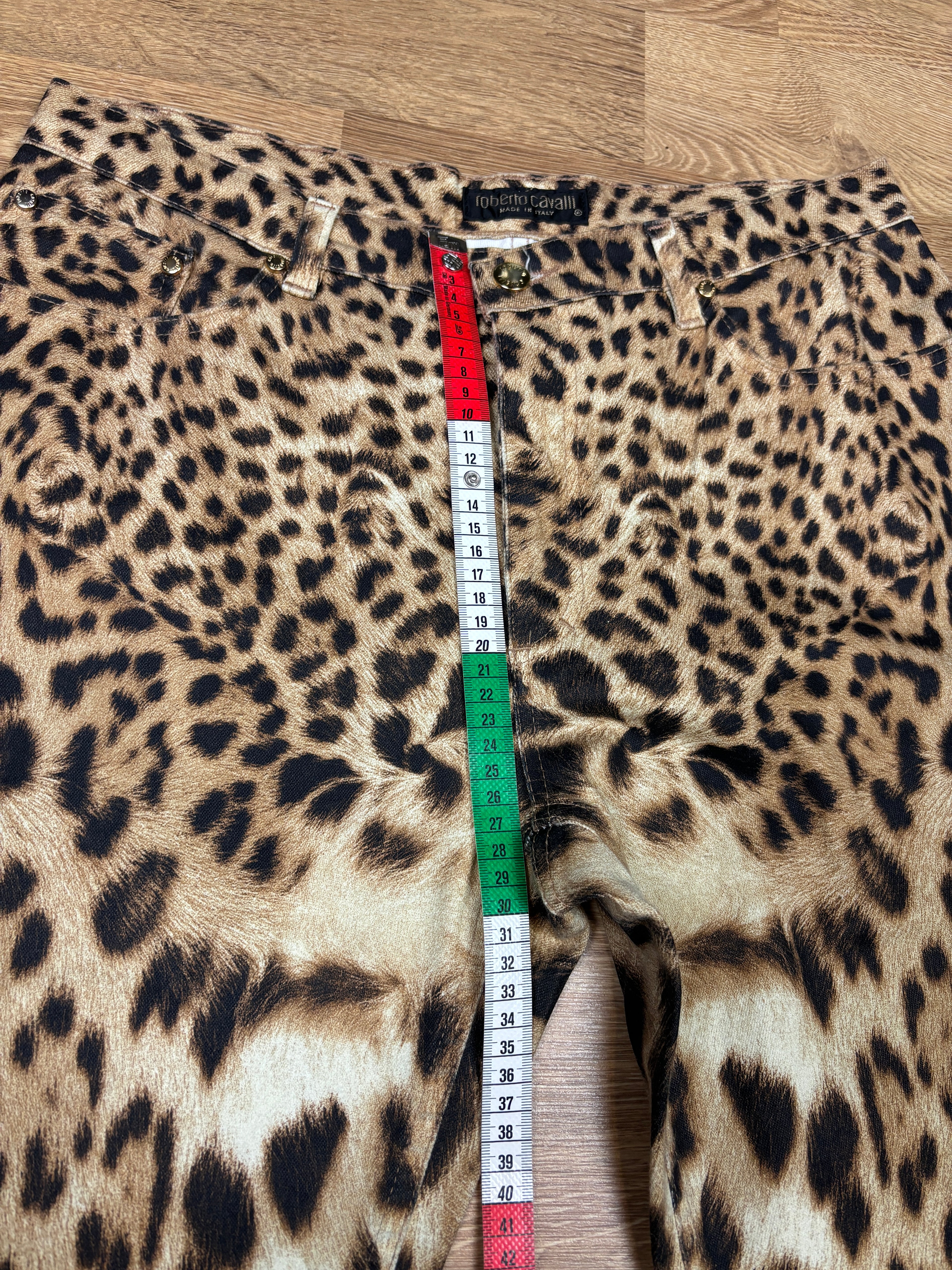 Pantalones acampanados con estampado de leopardo Roberto Cavalli AW2002