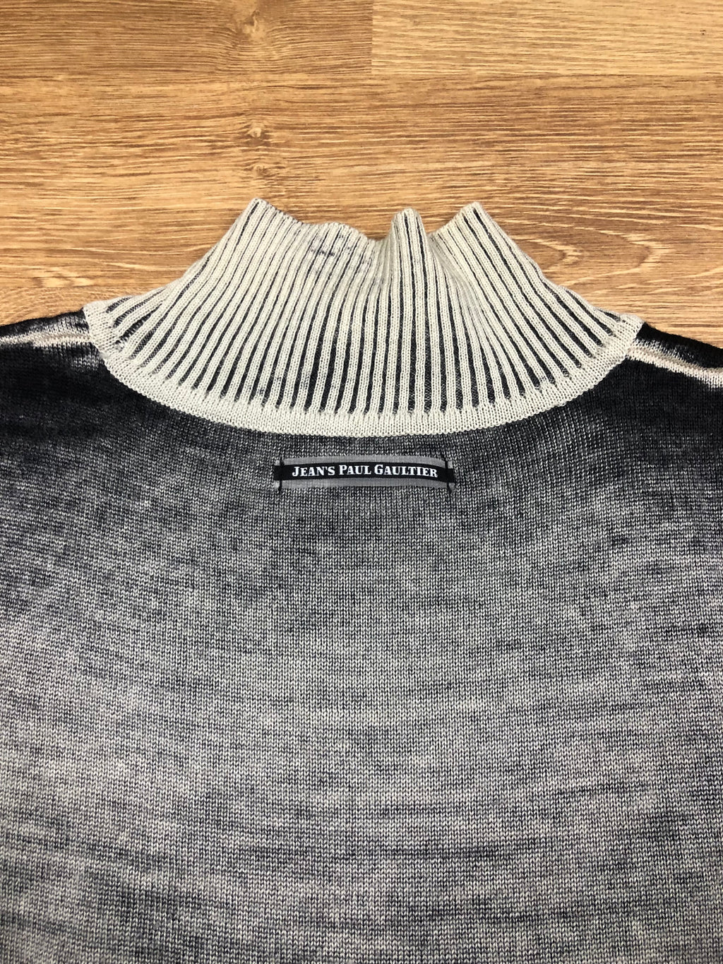 Suéter de cuello alto de punto de lana reversible con estampado Jean Paul Gaultier