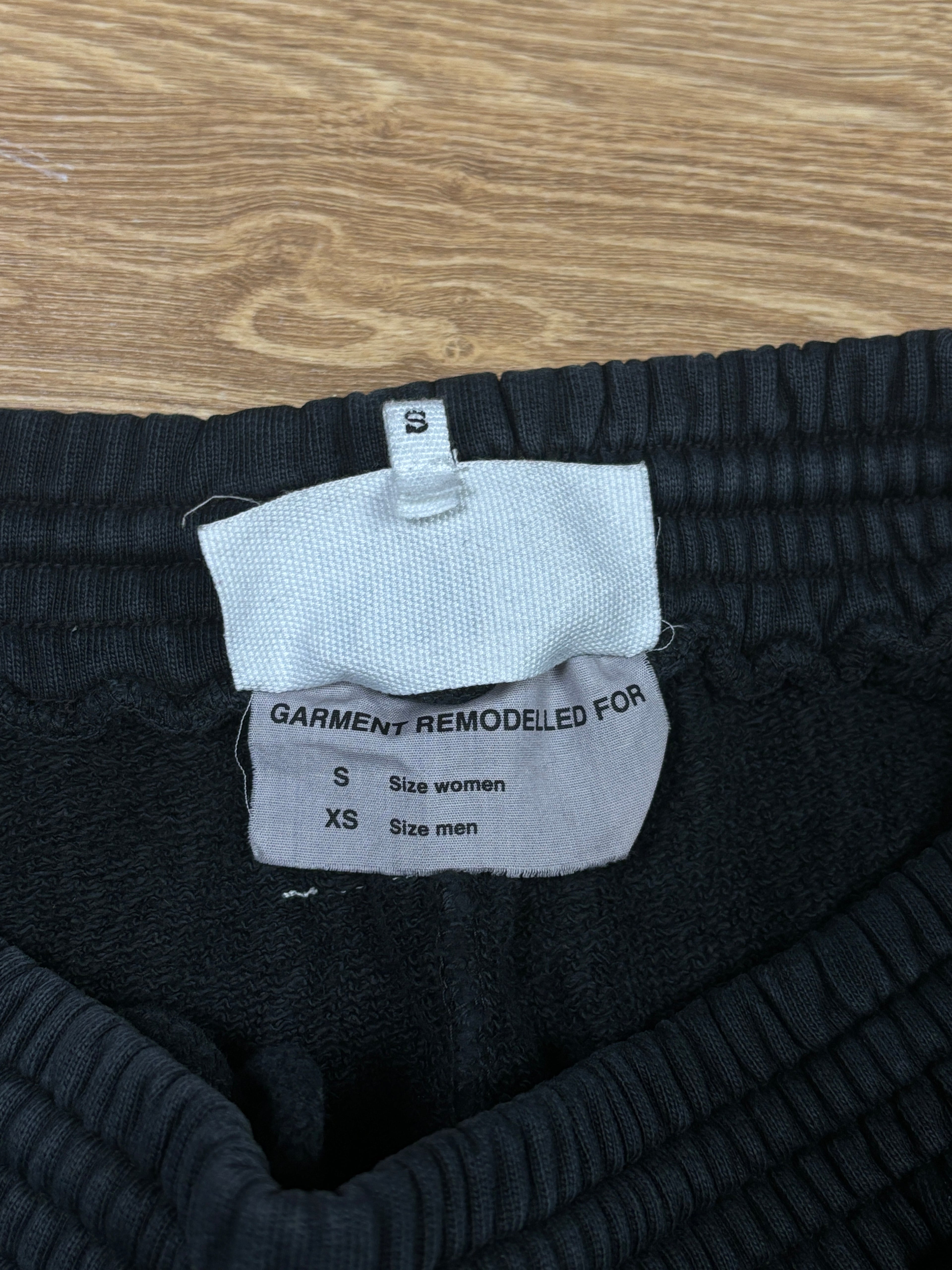 Maison Margiela MM6 Pantalón de chándal negro de panel alargado