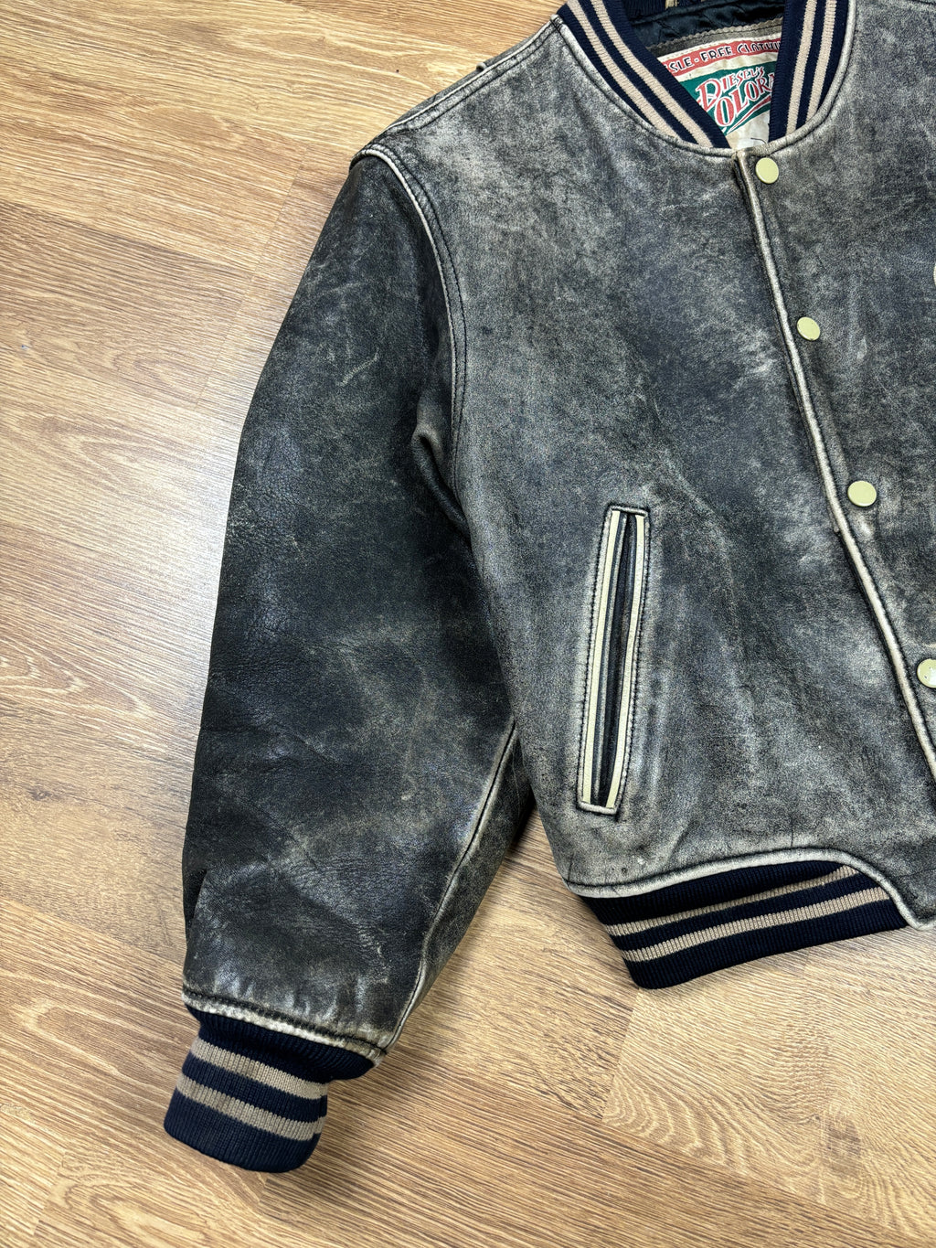 Chaqueta universitaria de cuero envejecido Diesel de los 2000