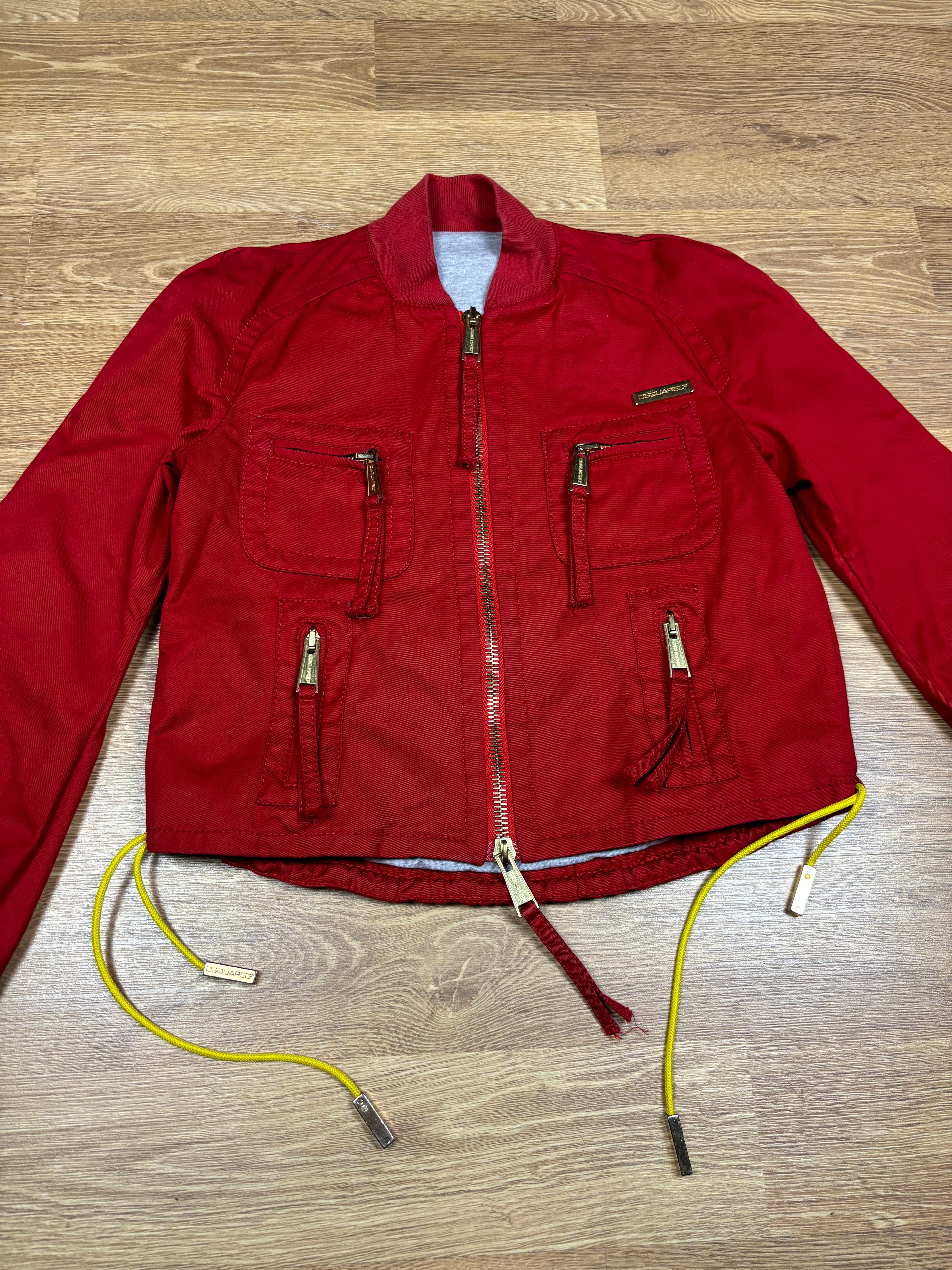 Chaqueta corta utilitaria roja Dsquared2 de los 2000