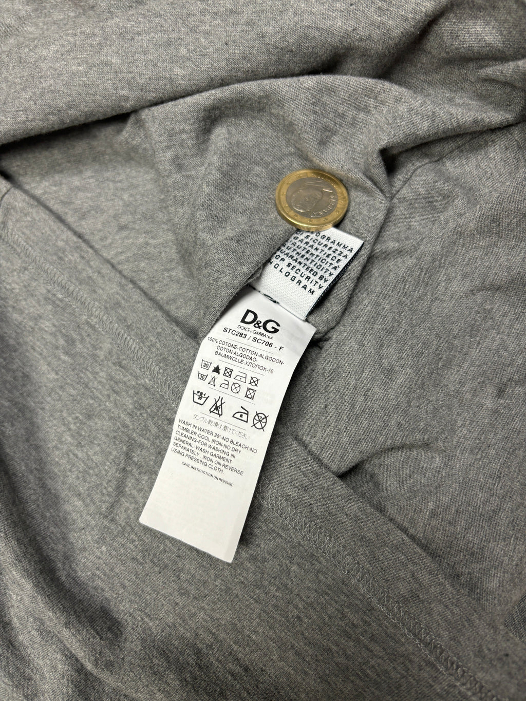 Camiseta gráfica D&G Naomi Campbell de los 2000