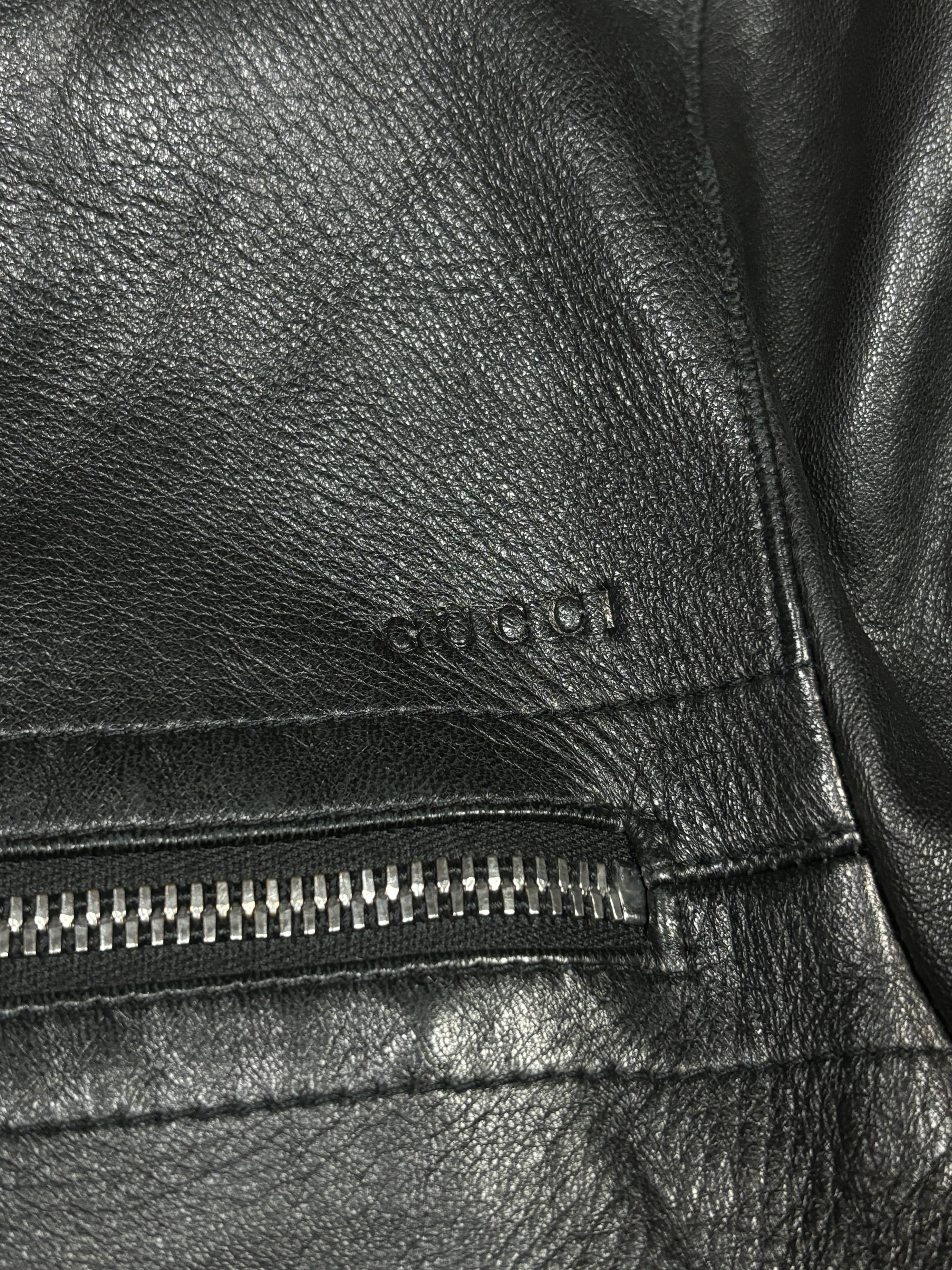 Chaqueta bomber de piel con franja web de Gucci de los 2000