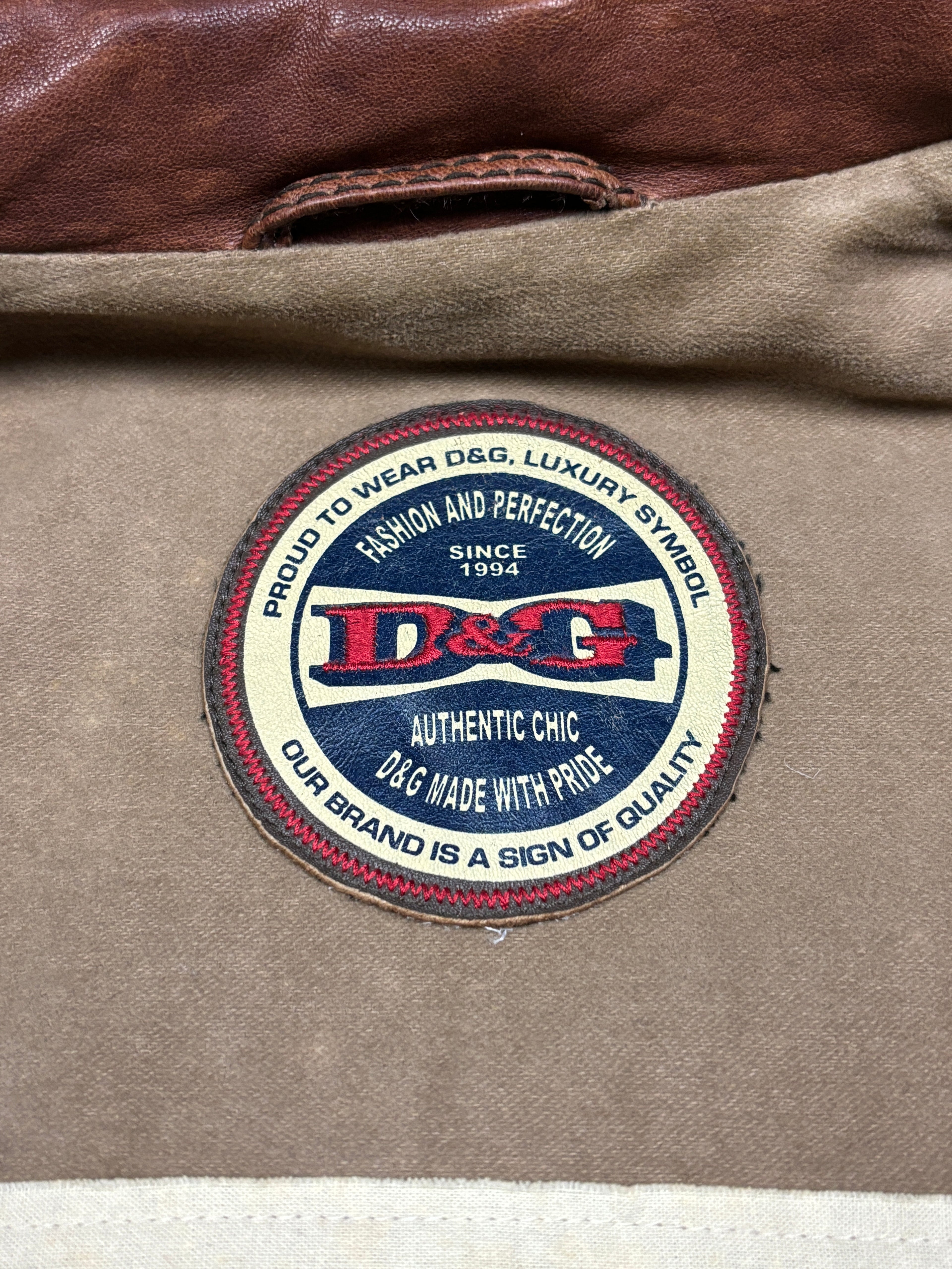 Chaqueta Bomber Dolce & Gabbana de cuero marrón "Story Of Love 1994" de los 2000