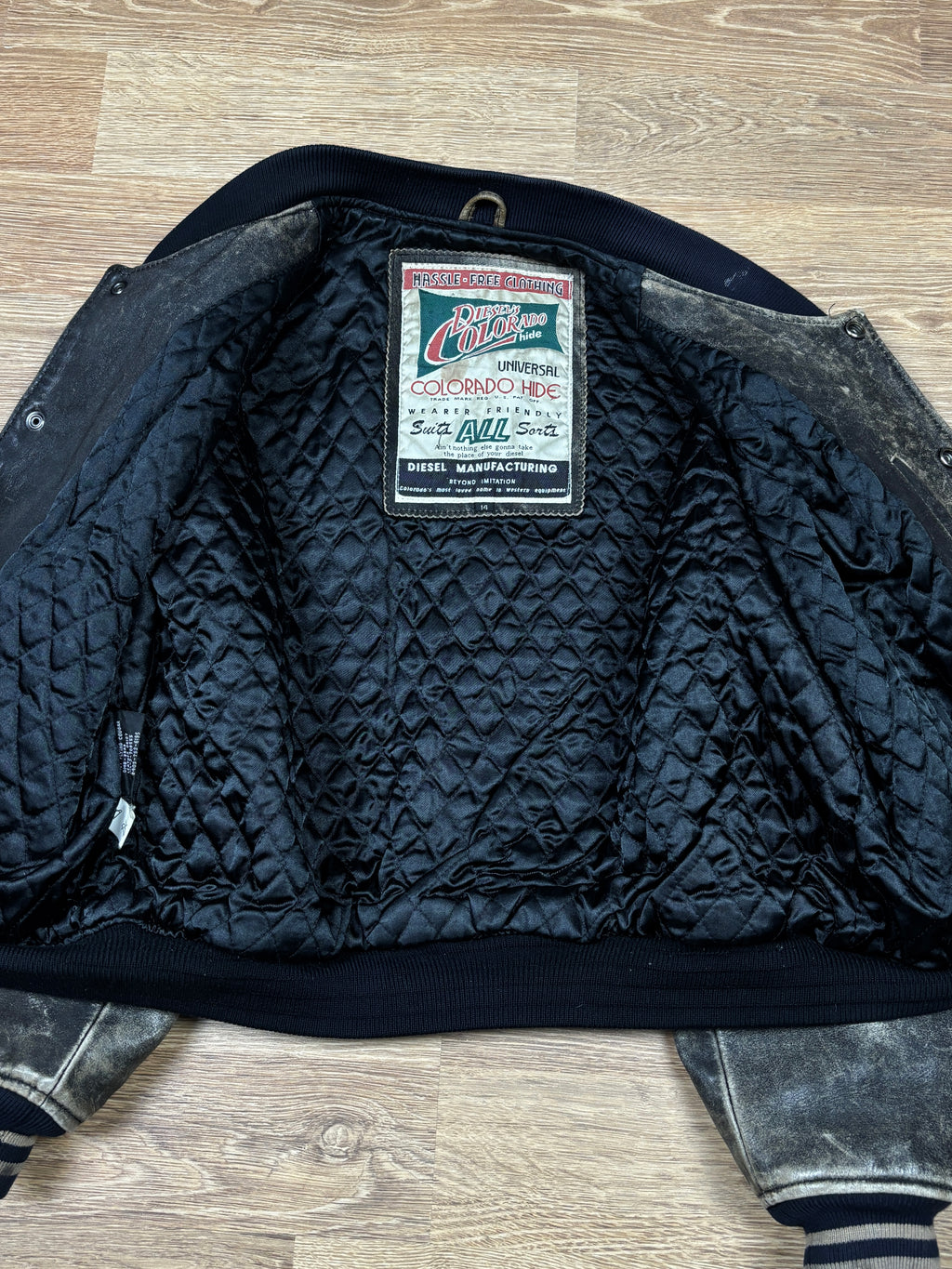 Chaqueta universitaria de cuero envejecido Diesel de los 2000