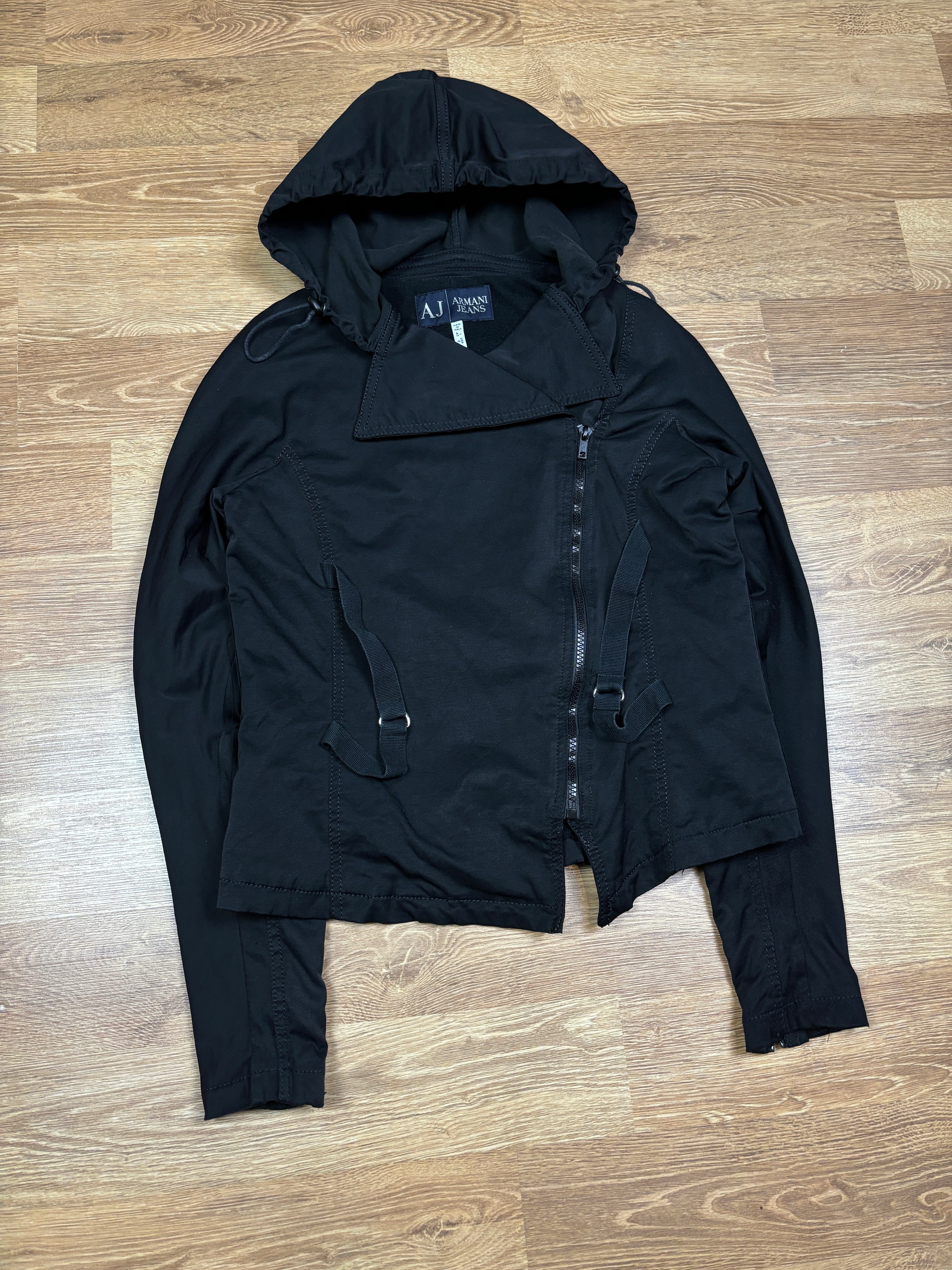 Chaqueta con capucha y cremallera técnica asimétrica Armani Jeans de los 2000