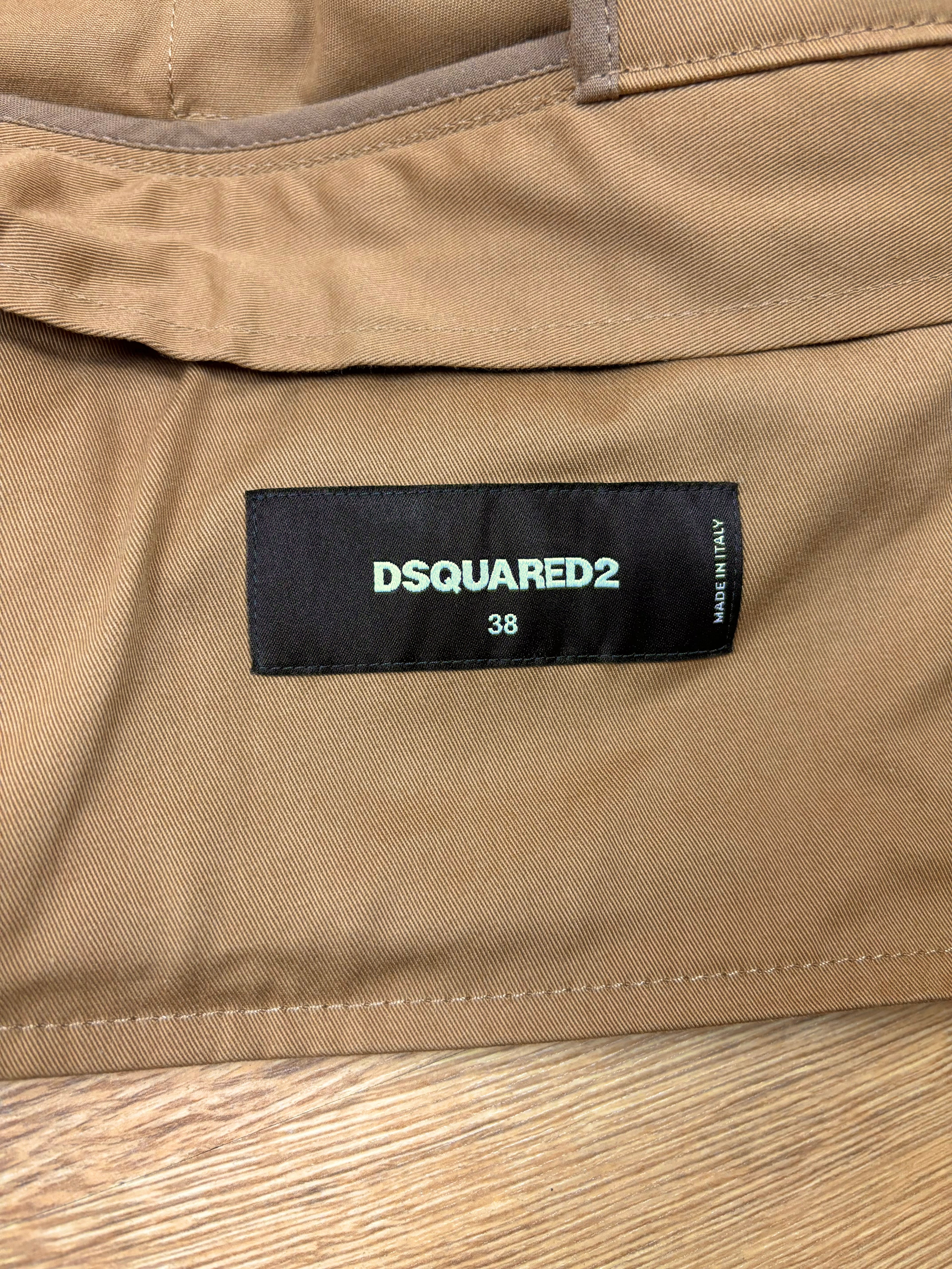 Chaqueta utilitaria Dsquared2 con múltiples bolsillos y espalda tipo corsé