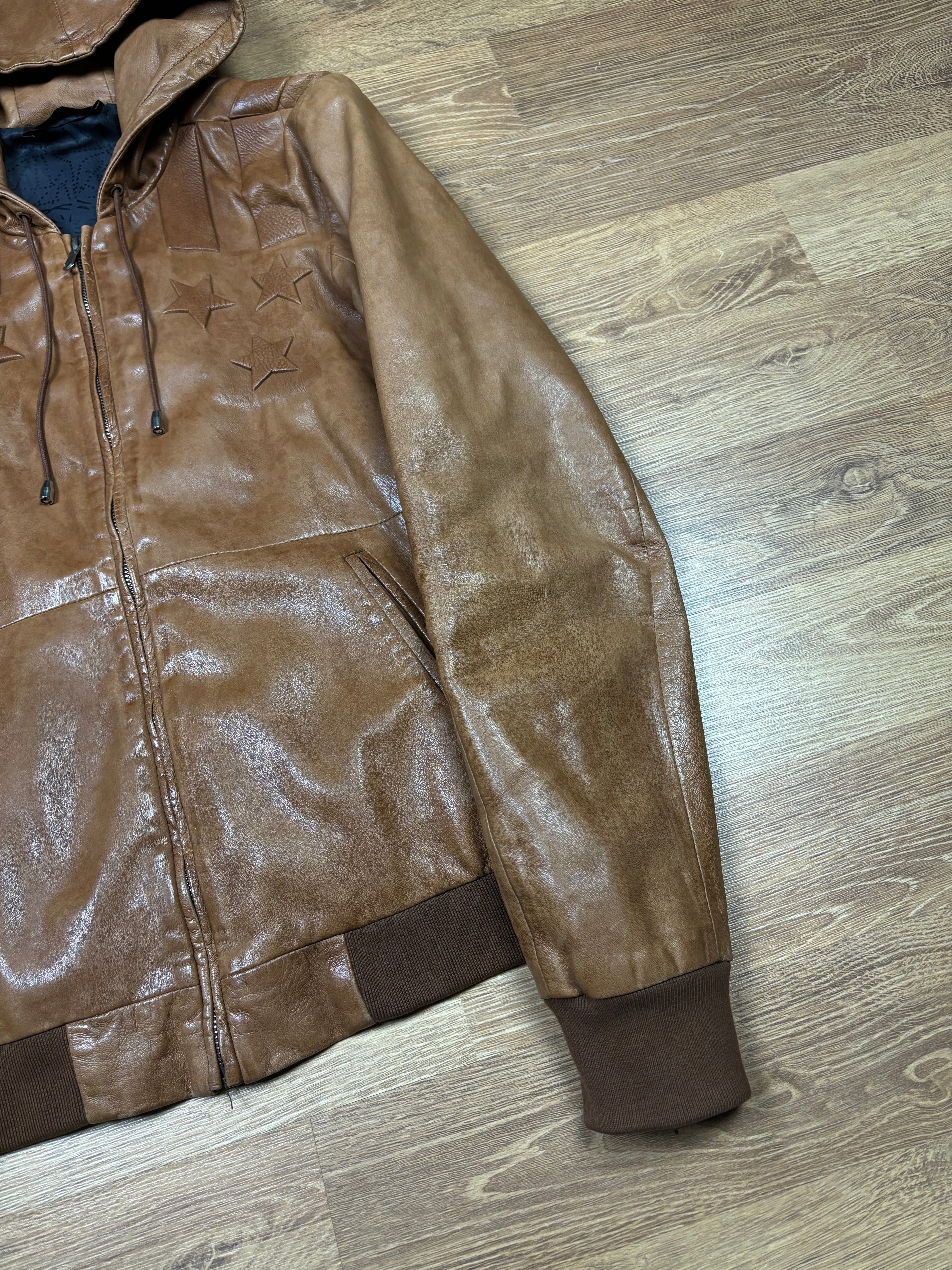 Chaqueta de cuero con capucha Diesel Black Gold y parches de estrellas marrones