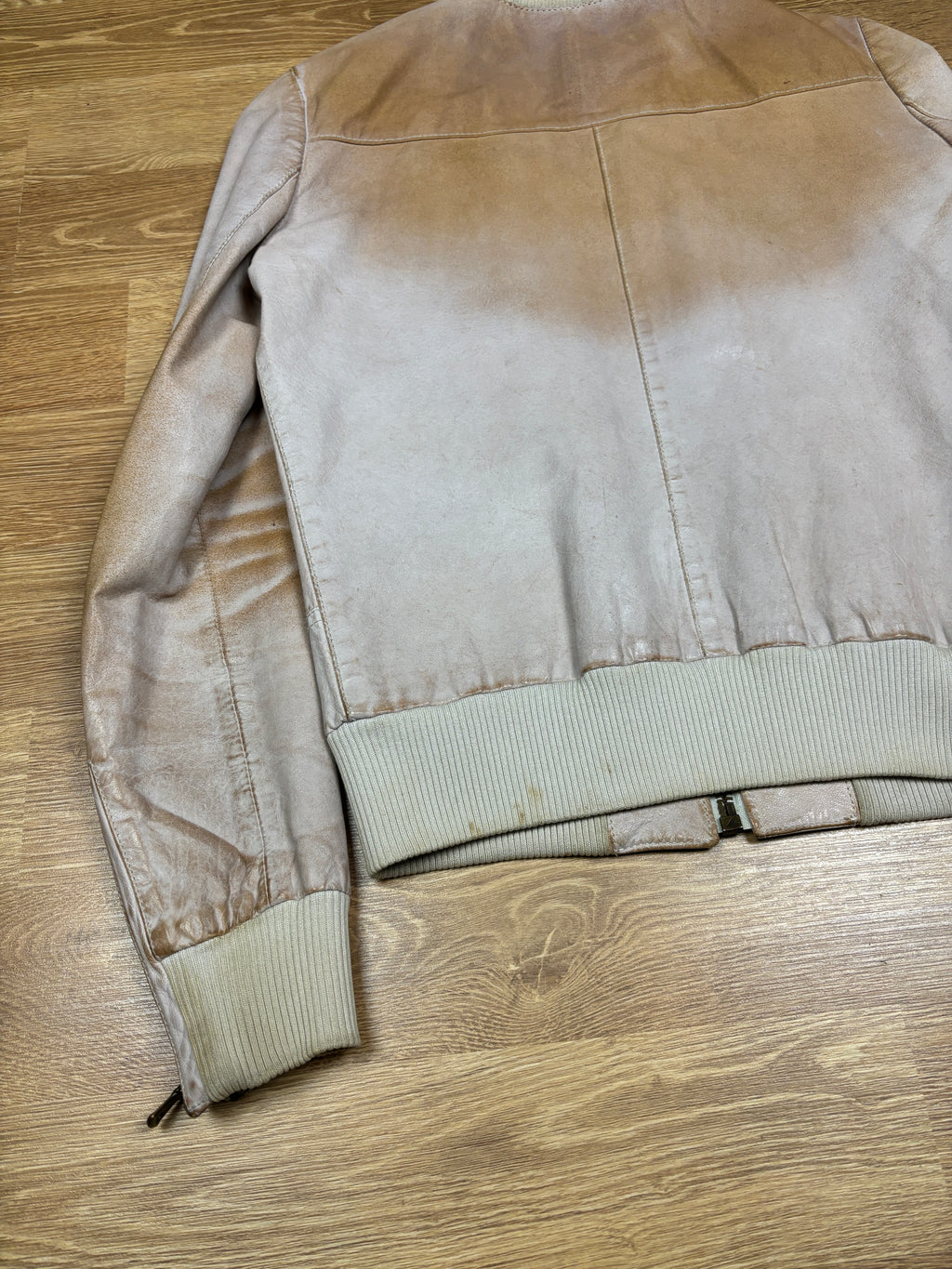 Chaqueta de piel de becerro de Dolce & Gabbana de los 2000, desteñida, con múltiples cremalleras