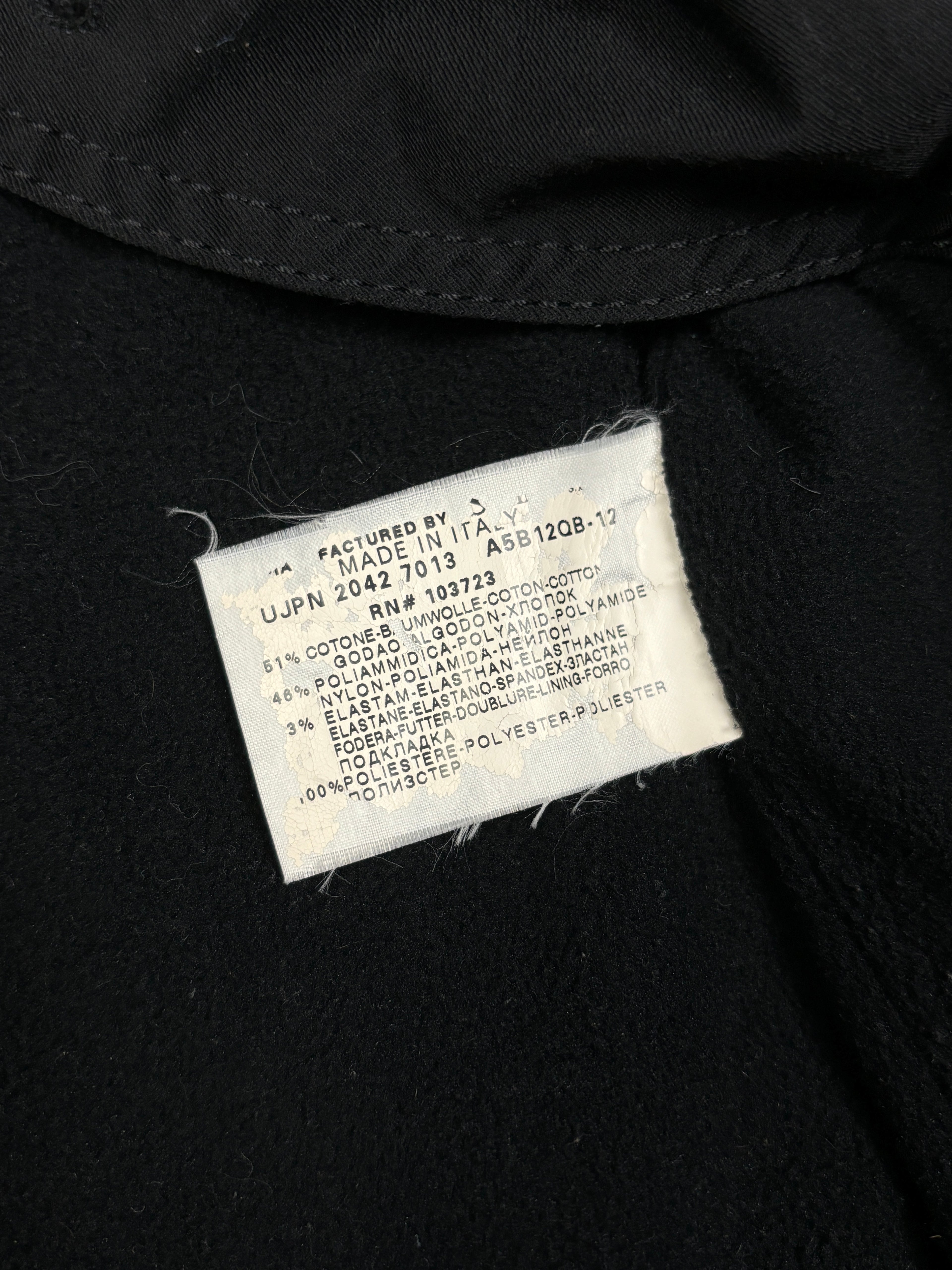 Chaqueta con capucha y cremallera técnica asimétrica Armani Jeans de los 2000