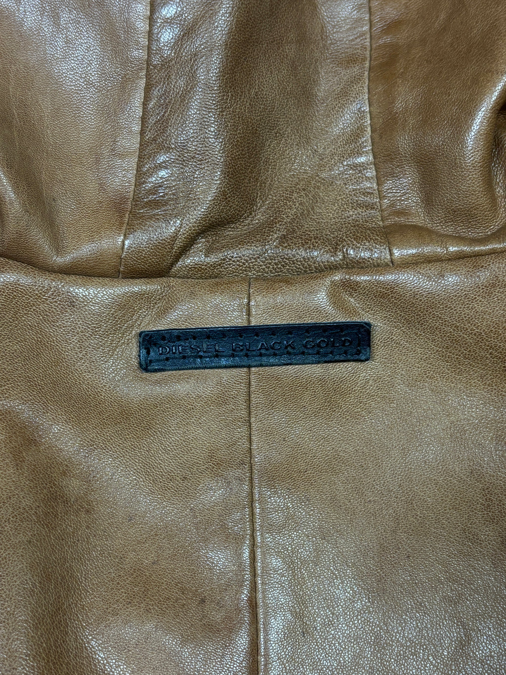 Chaqueta de cuero con capucha Diesel Black Gold y parches de estrellas marrones
