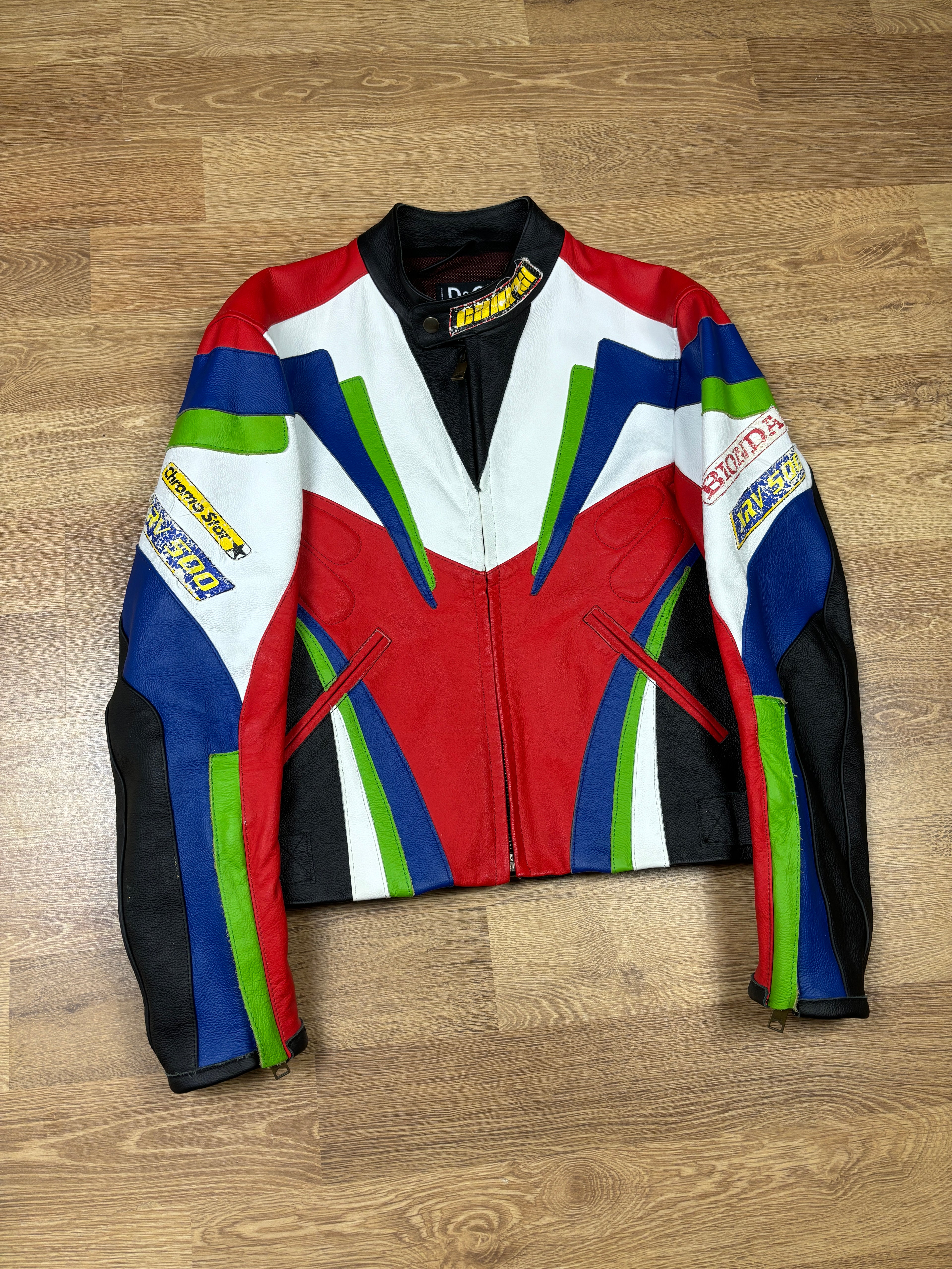 Chaqueta de cuero para motociclista de pasarela Dolce & Gabbana SS2002