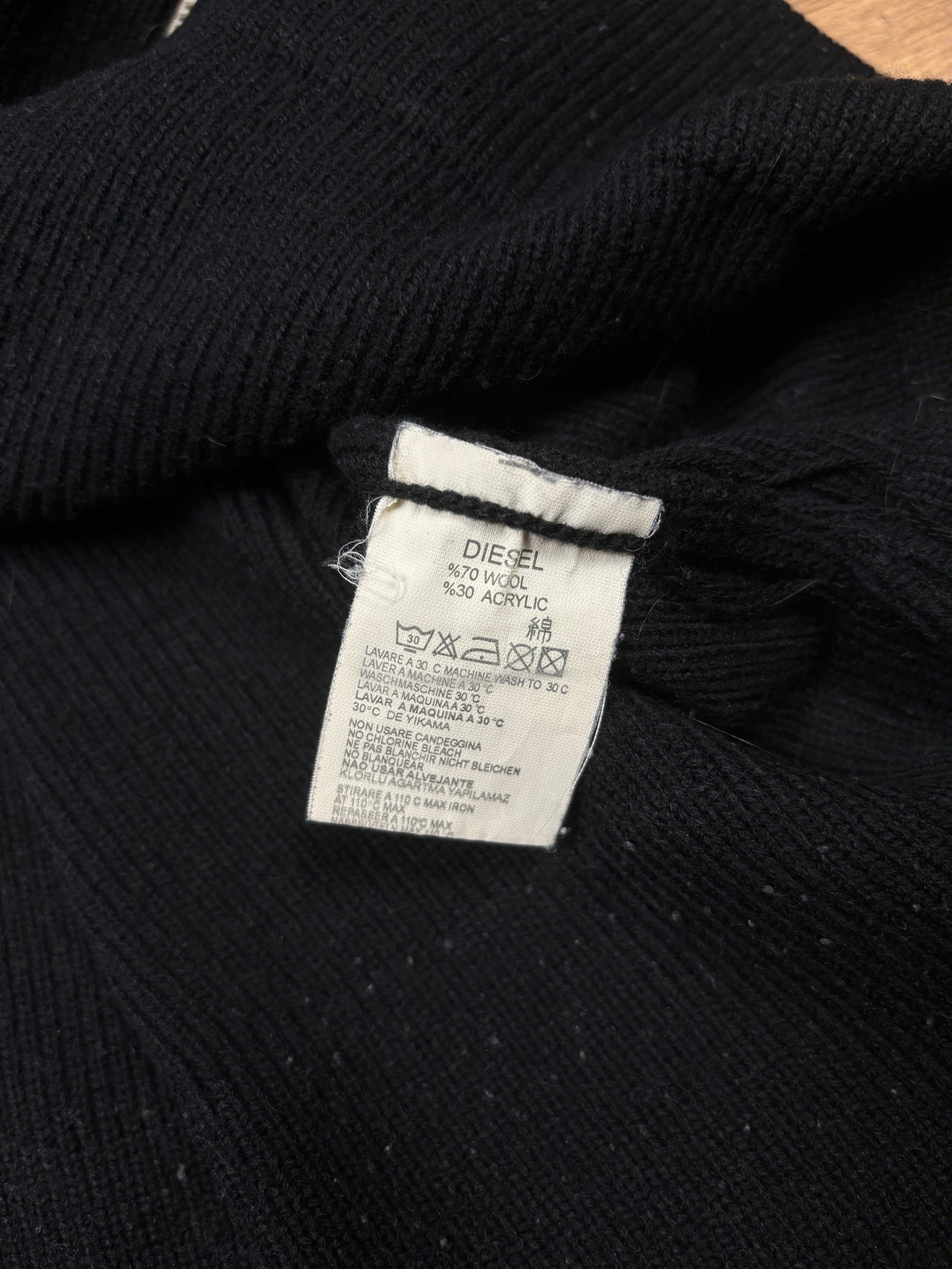 2000s Diesel Woolen Goth Logo Zip Up Knit