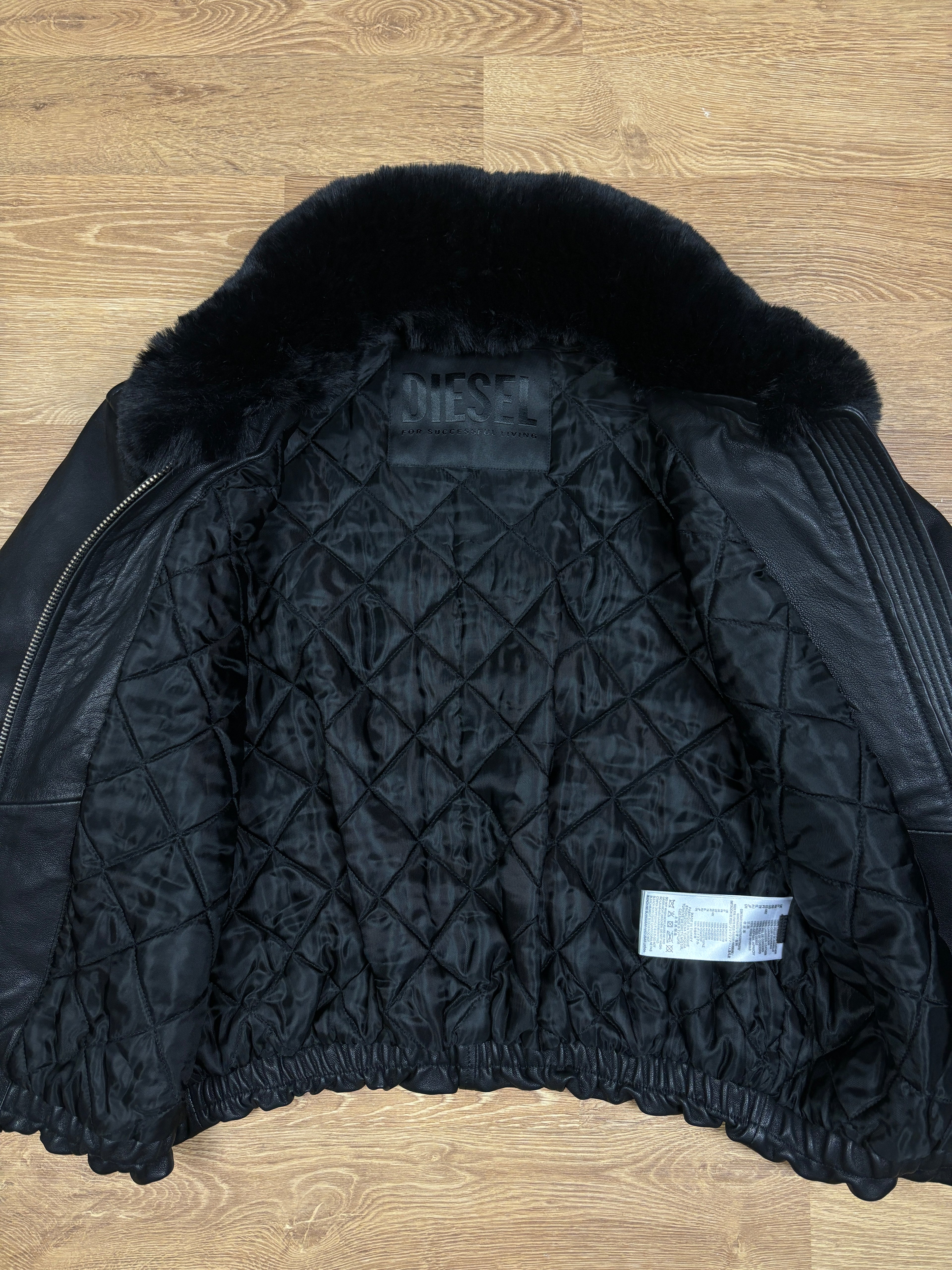Chaqueta bomber de cuero negro con cuello de piel Diesel