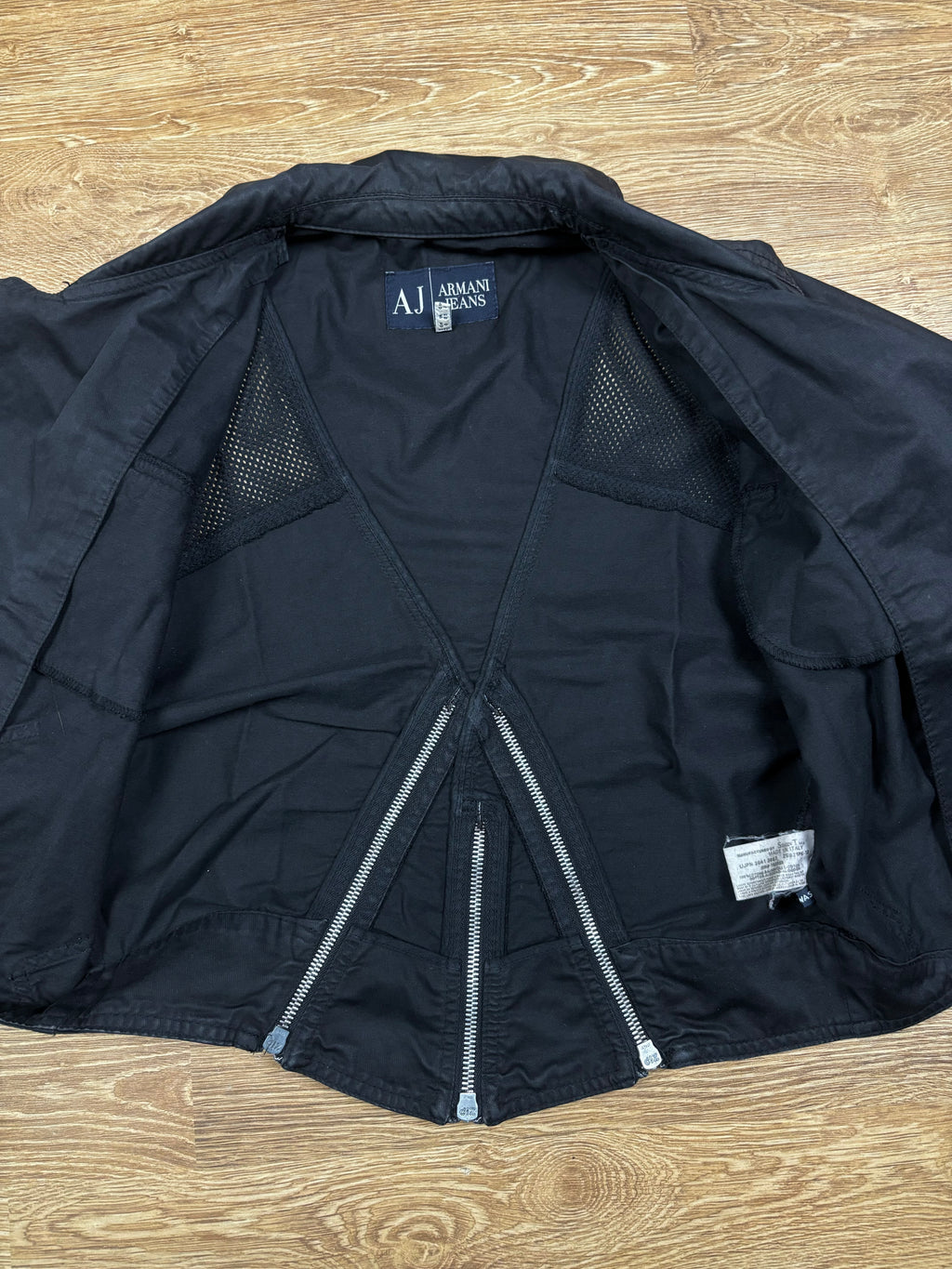 Chaqueta corta con múltiples cremalleras Armani Jeans de los 2000